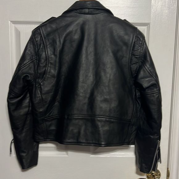 Classic Black Leather Jacket - Picture 6 of 11